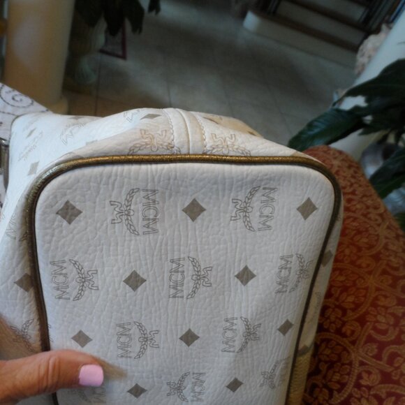 MCM White/Gold Signature Logo Napa Leather Tote & Pouch Set /Snake Print Detail - Picture 10 of 16